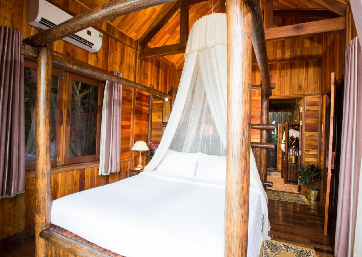 Chez Carole Beach Resort Дуонг-Донг Экстерьер фото