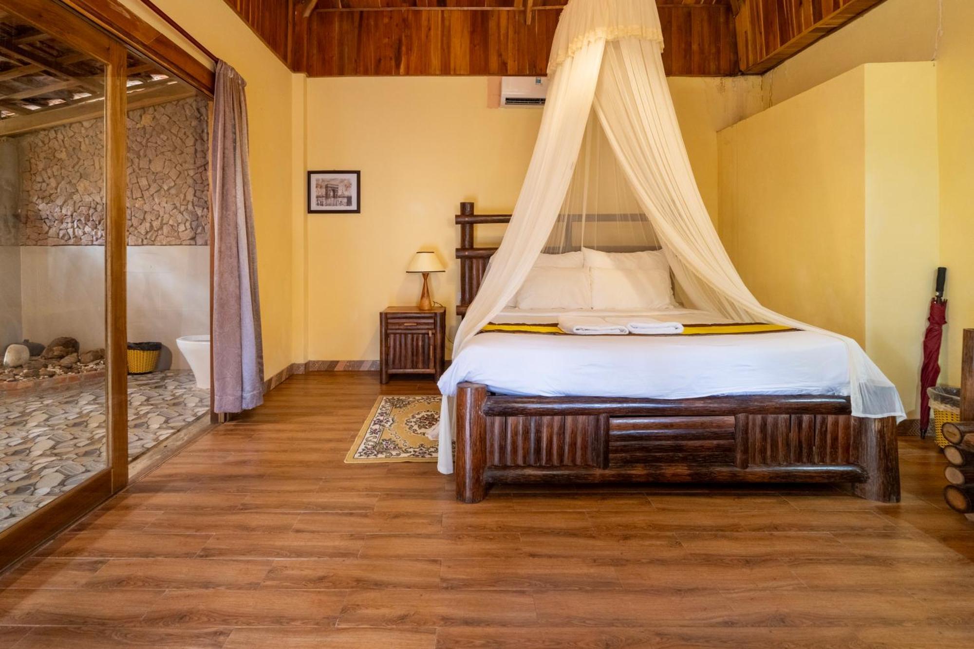 Chez Carole Beach Resort Дуонг-Донг Экстерьер фото